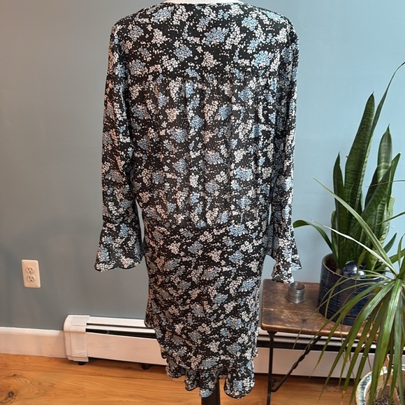 Veronica Beard 100% Silk Wrap Dress. Size 16 - Picture 4 of 7